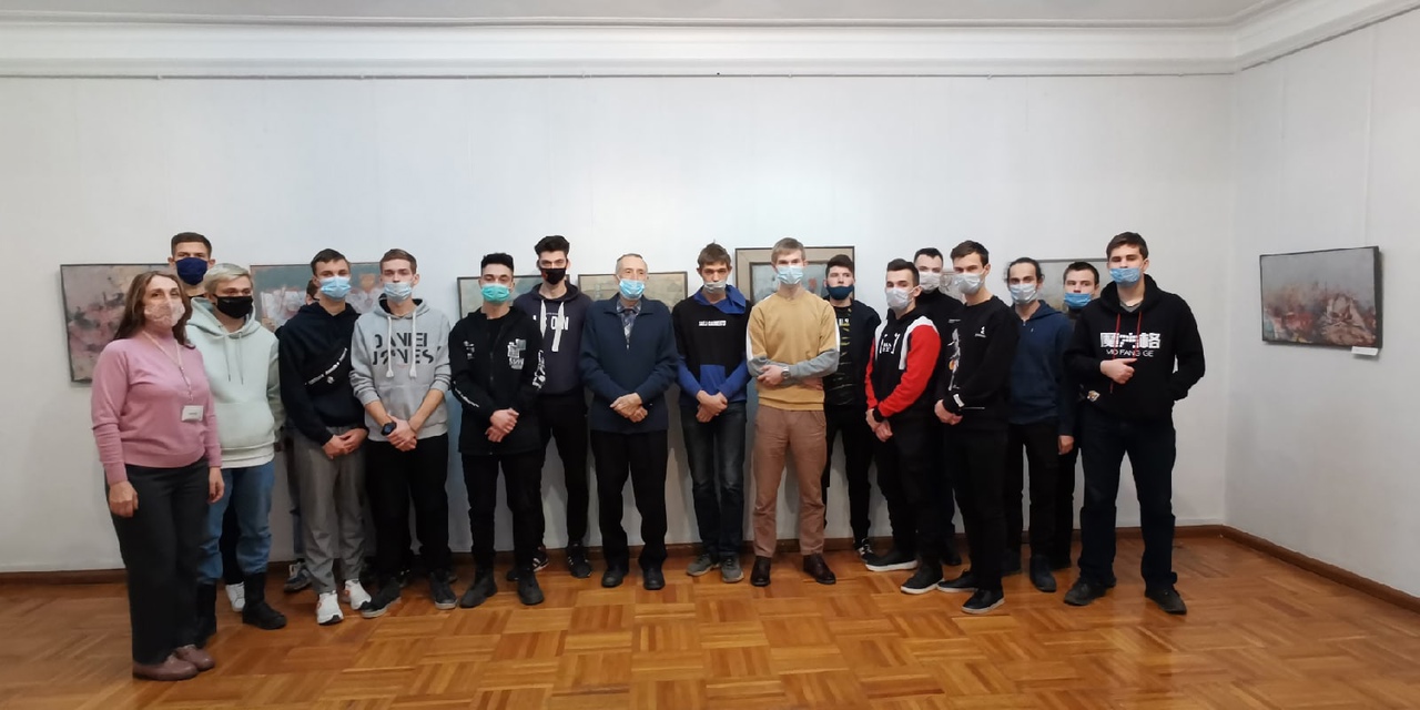 Студенты побывали на выставке «Личное пространство»