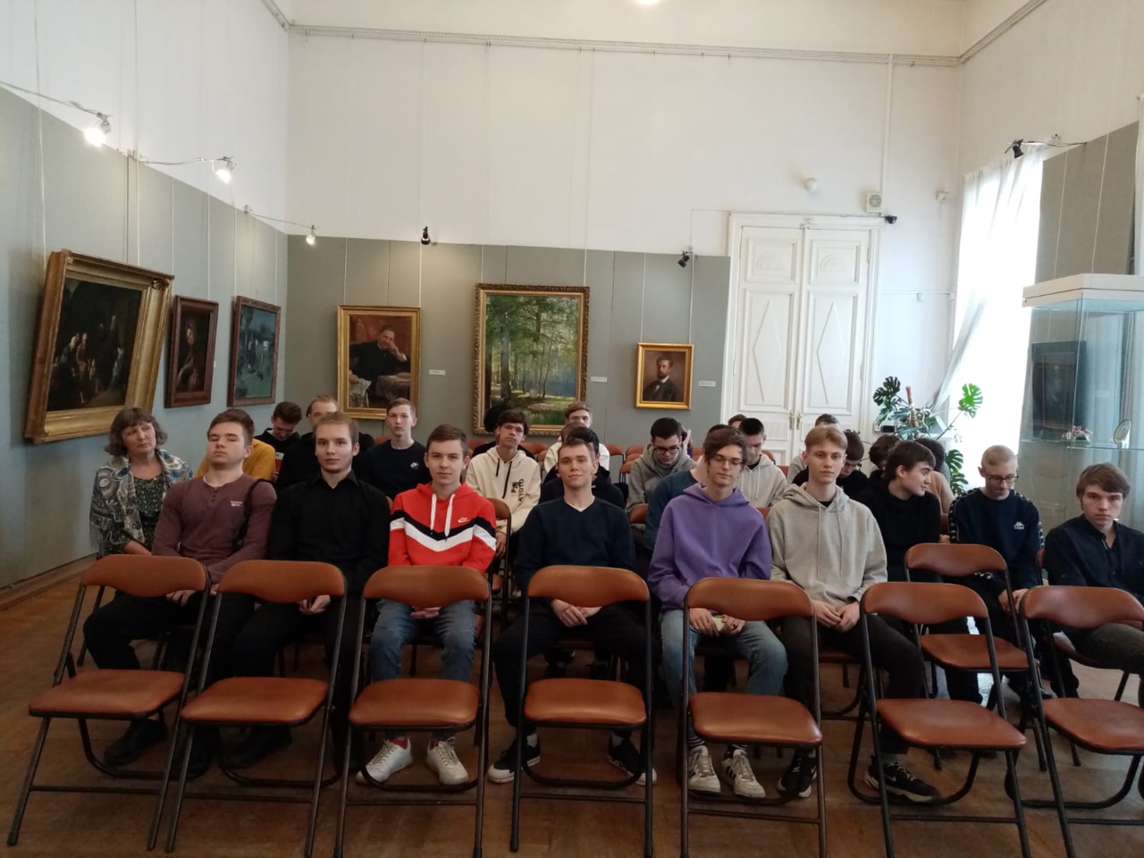 Музыкально-поэтическая программа «Но помнит мир спасенный»