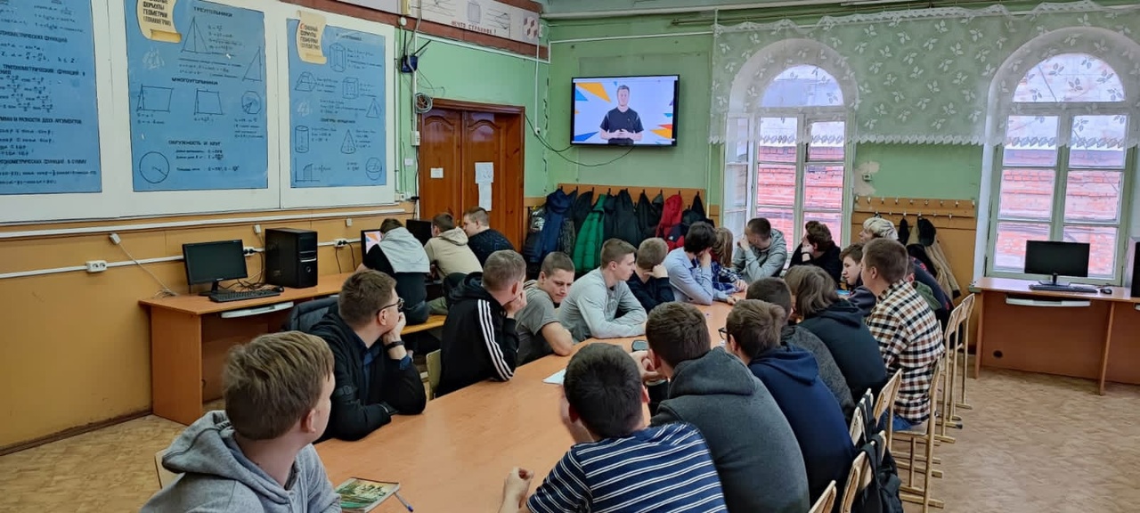 Для студентов провели урок по безопасности  в сети Интернет