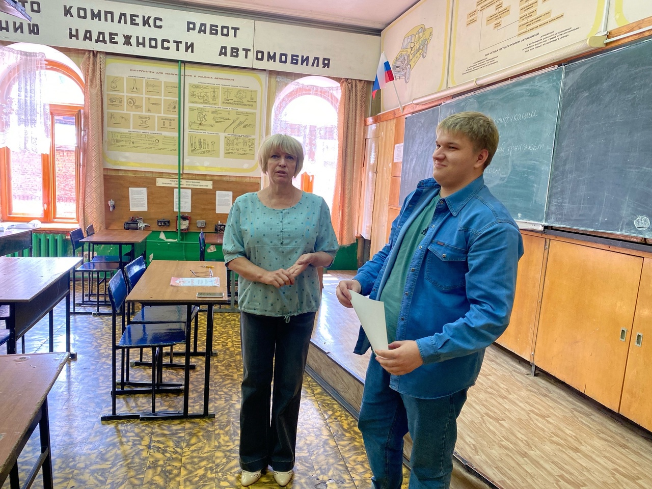Студентам-волонтерам были вручены  Благодарственные письма