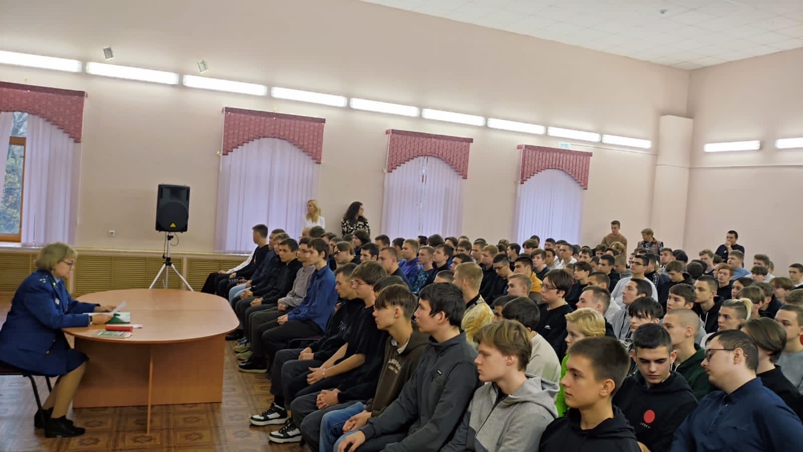 Встреча с сотрудником правоохранительной системы