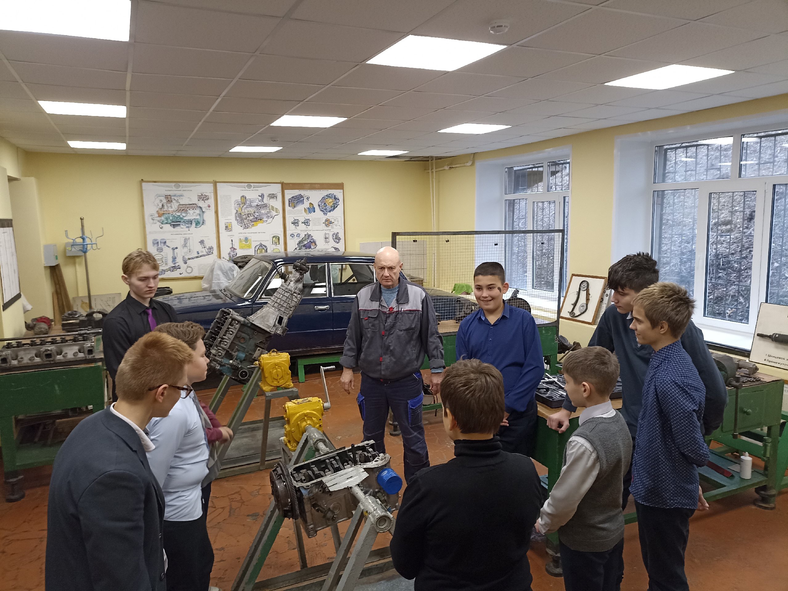 В ОГБПОУ «РАТ имени С. А. Живаго» прошла профессиональная проба по направлению «Слесарь»