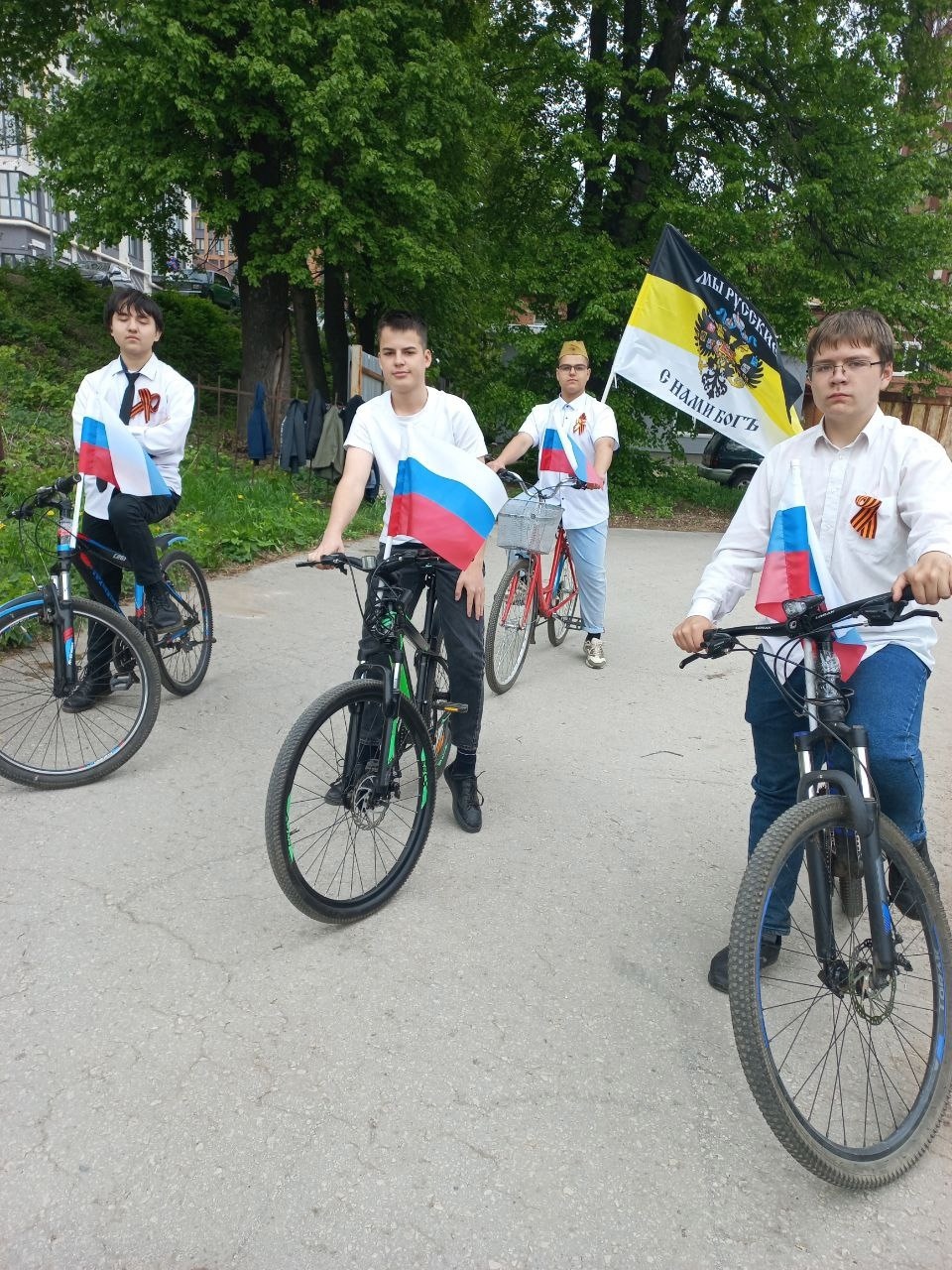 БЕССМЕРТНЫЙ АВТОПОЛК